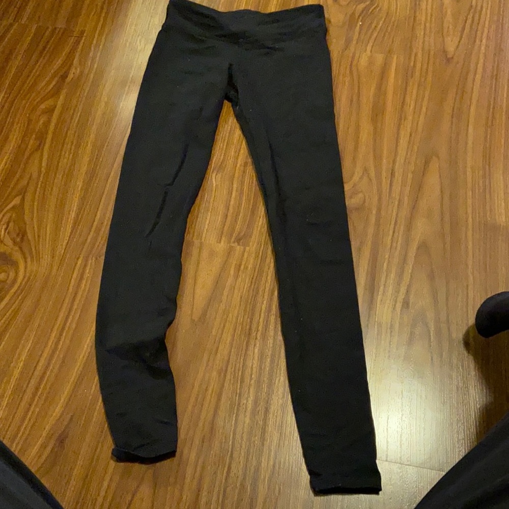 Girls size 10 iviva leggings, piling around the waist and along seams